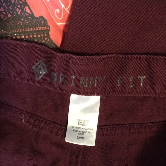 Red skinny fit pants - Picture 3 of 3